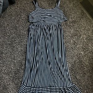 Boutique (wren and Ivory) size M charcoal maxi